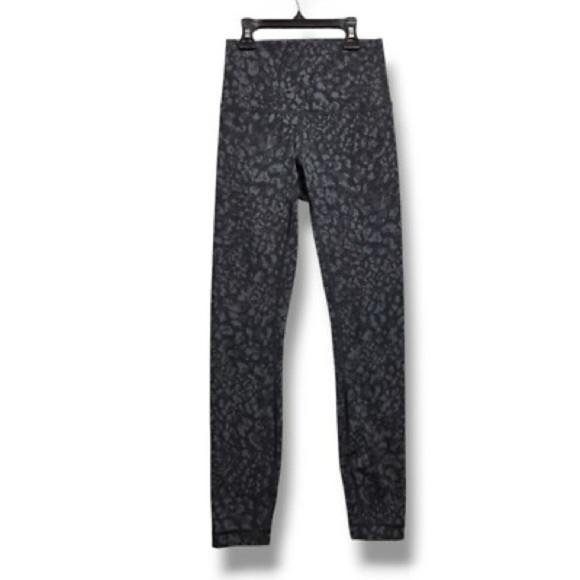 lululemon athletica Pants - lululemon athletica Black Patterned Pants